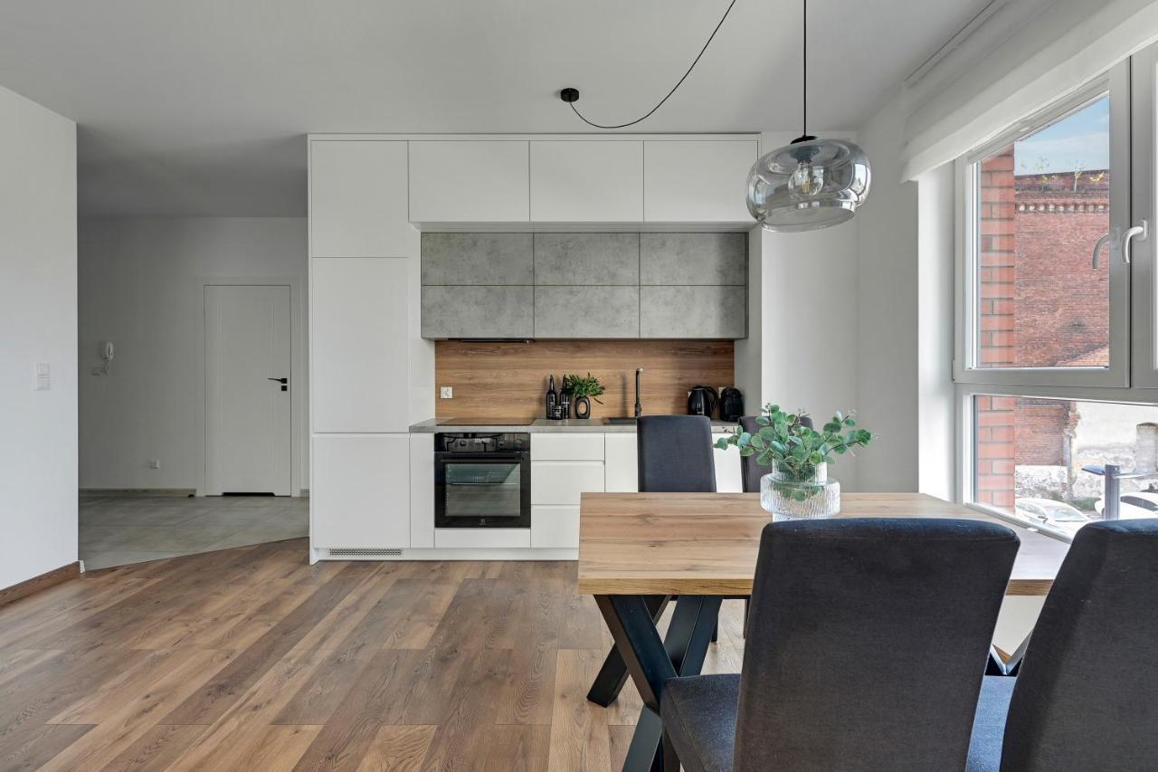 Bastion Walowa City Center & Parking By Downtown Apartments Гданск Екстериор снимка